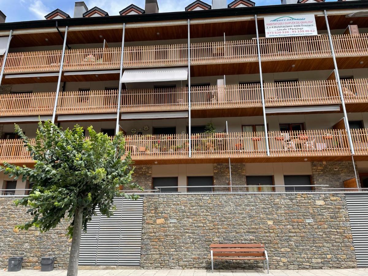 Precioso Calido Apartamento En Sort Con Terraza Appartement Buitenkant foto